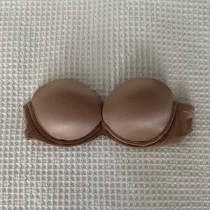 Seamless Tan Victoria Secret Push-Up Strapless Bra